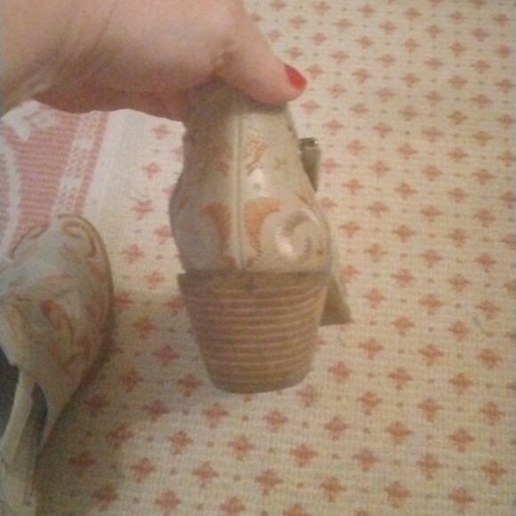 Kelsi Dagger    - Picture 7 of 12